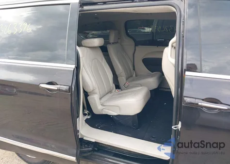 2017 Chrysler Pacifica Touring-L z USA, uszkodzony, nr VIN 2C4RC1BG1HR525620